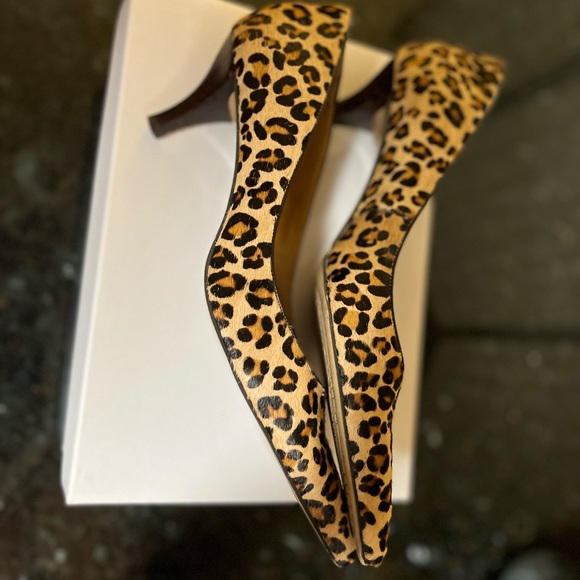 Bandolino Animal Print Leather Calf Hair Heels - Picture 11 of 12
